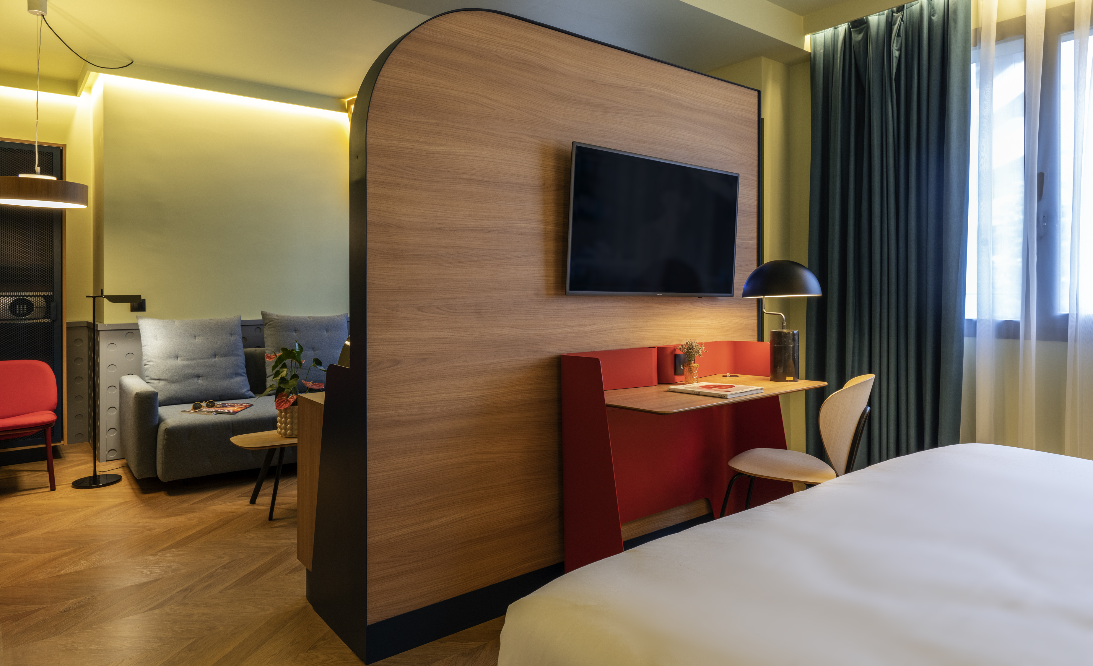 SUPERIOR, DOUBLE BED, LOUNGE ACCESS