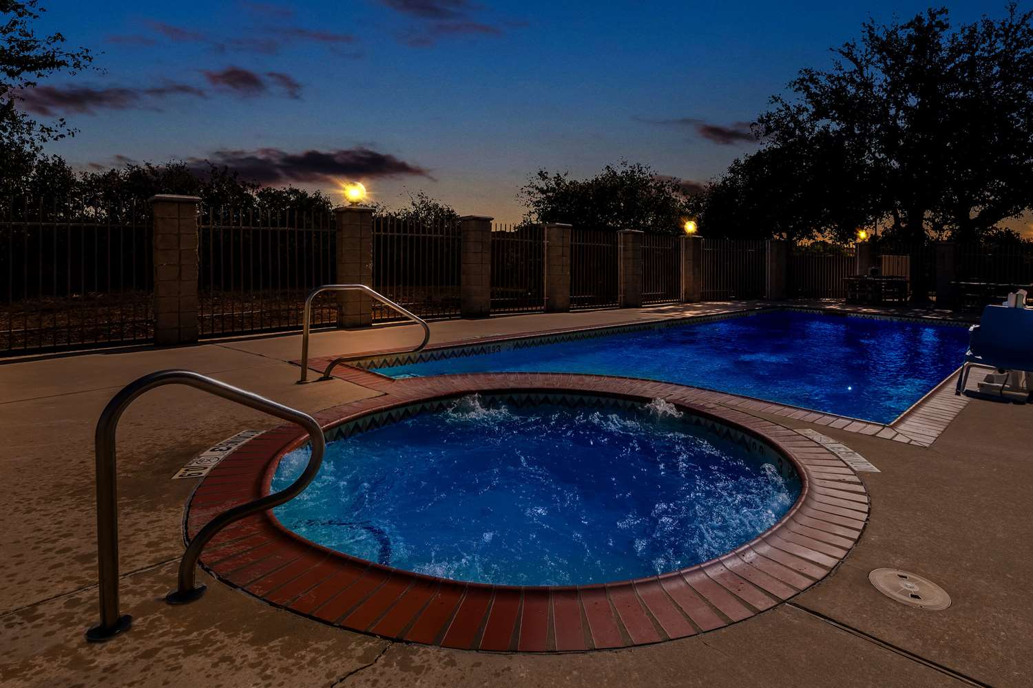 Roanoke Suites 7/24