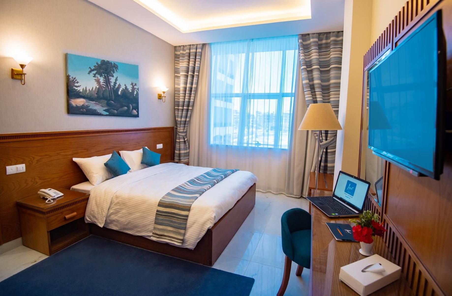 جناح جونيور، Lamar Azur Hotel 3/5