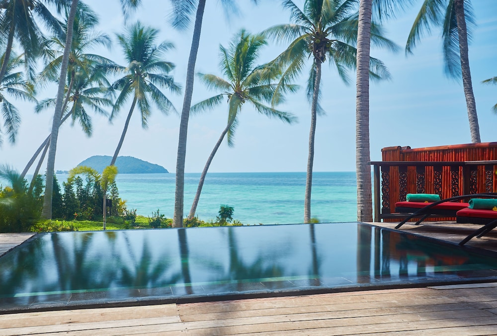Kupu Kupu Phangan Beach Villas and Spa 25/50