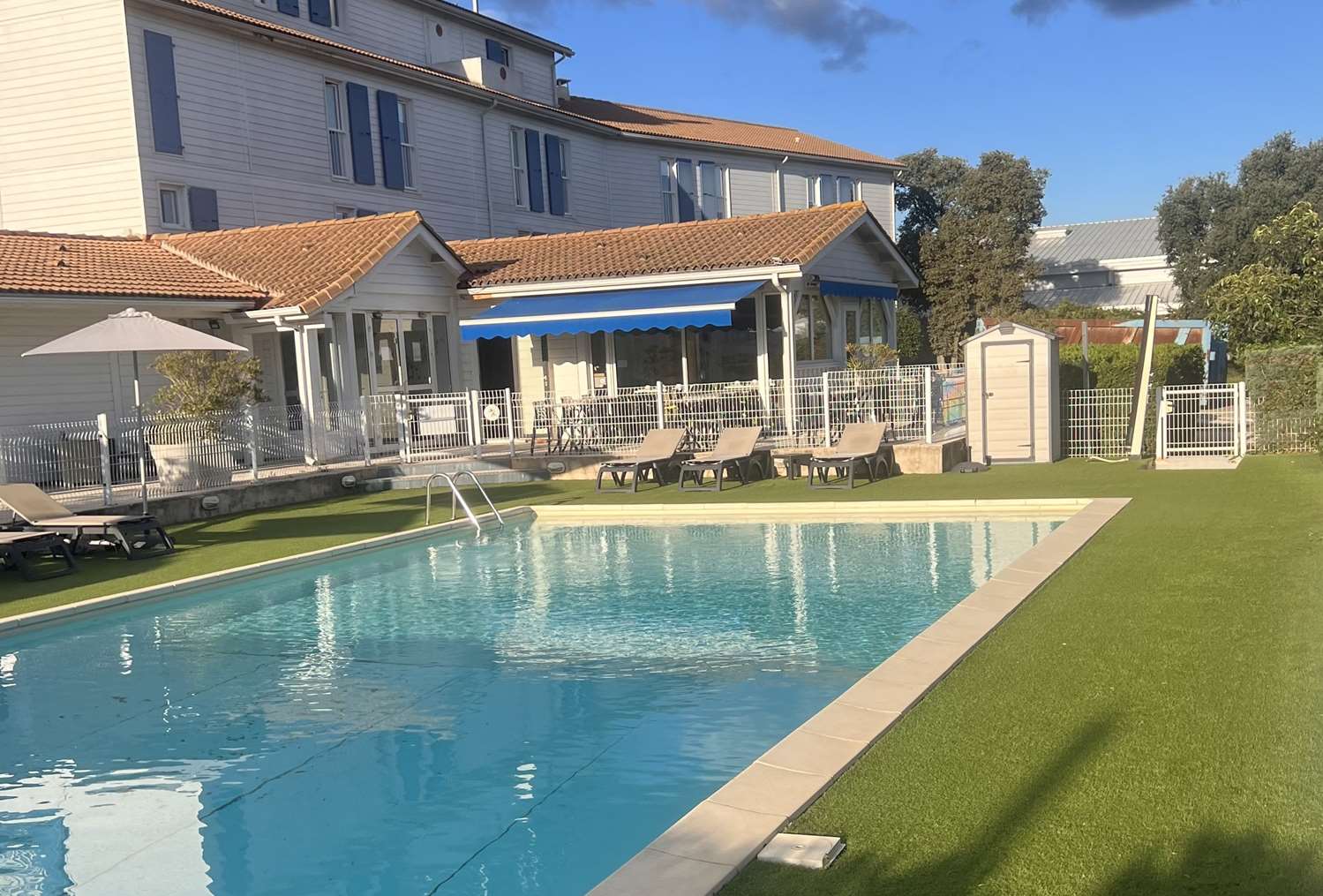 Sure Hotel by Best Western Nimes Est 3/19