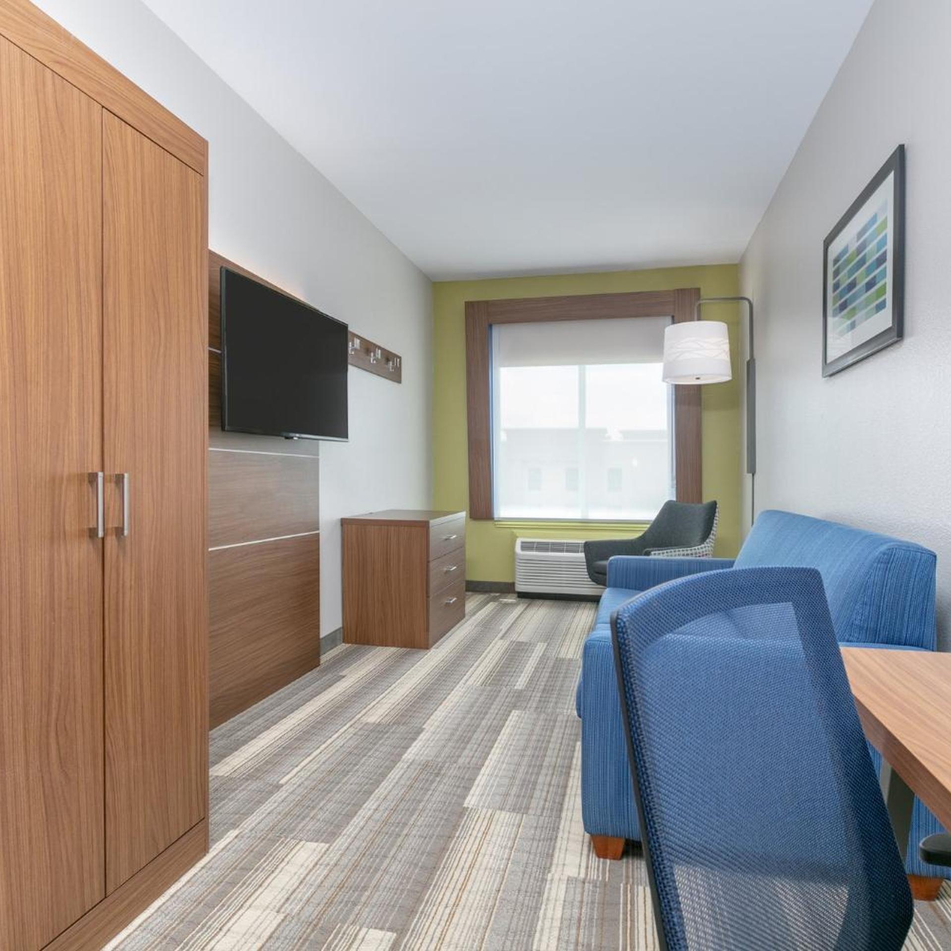 2 Bedrooms, Suite, 2 Bathrooms, Accessible