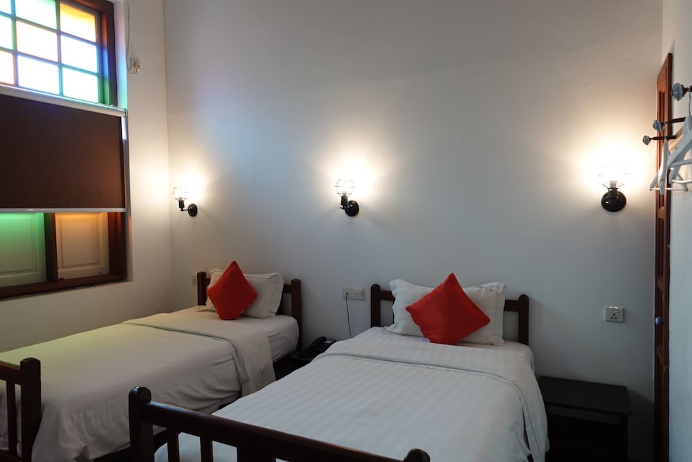 Blue, Twin Beds