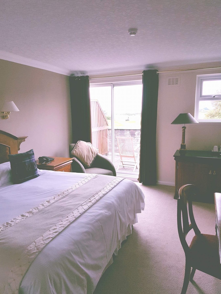 Powfoot Hotel 10/49