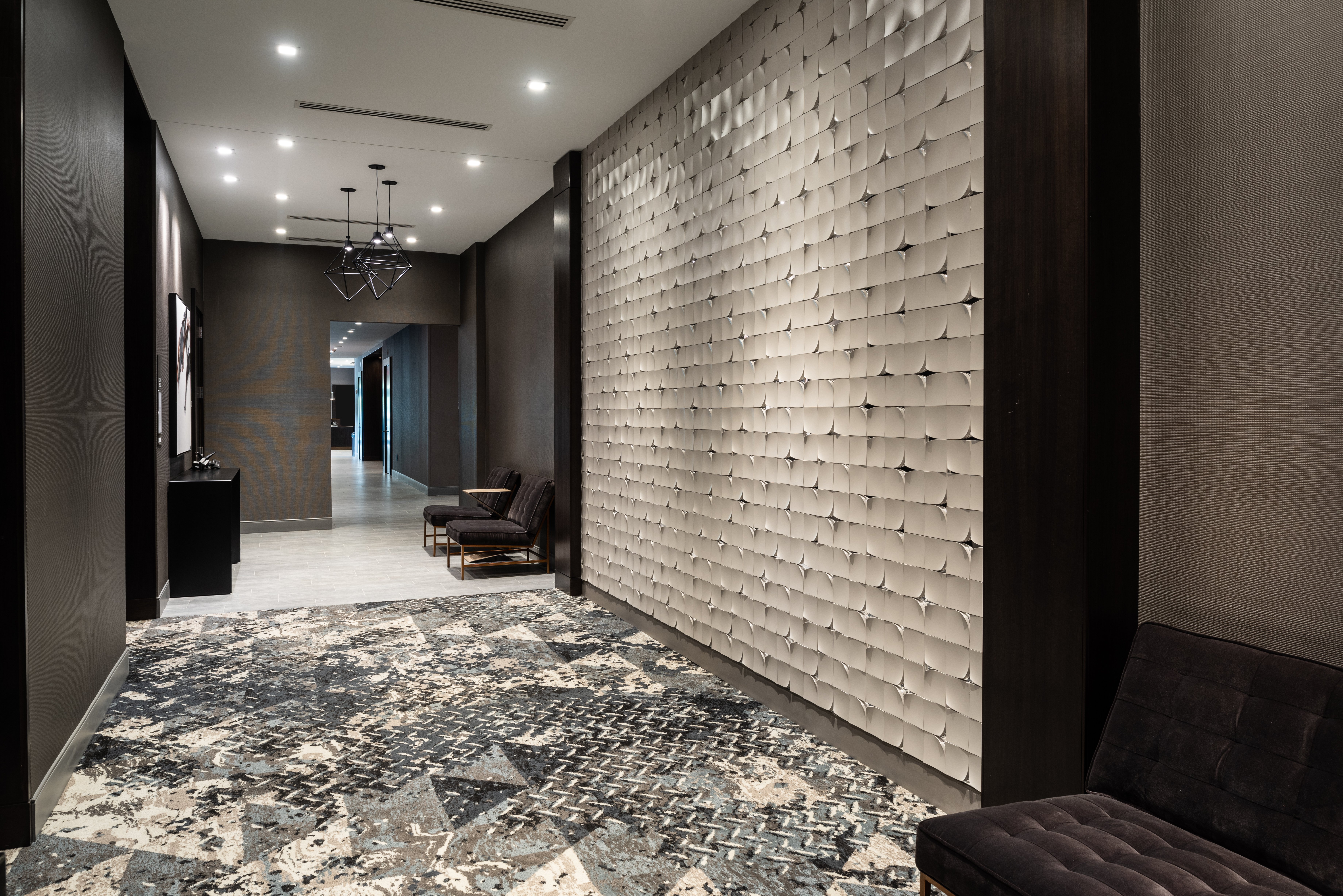 HOLIDAY INN BOSTON LOGAN AIRPORT - CHELSEA 24/64