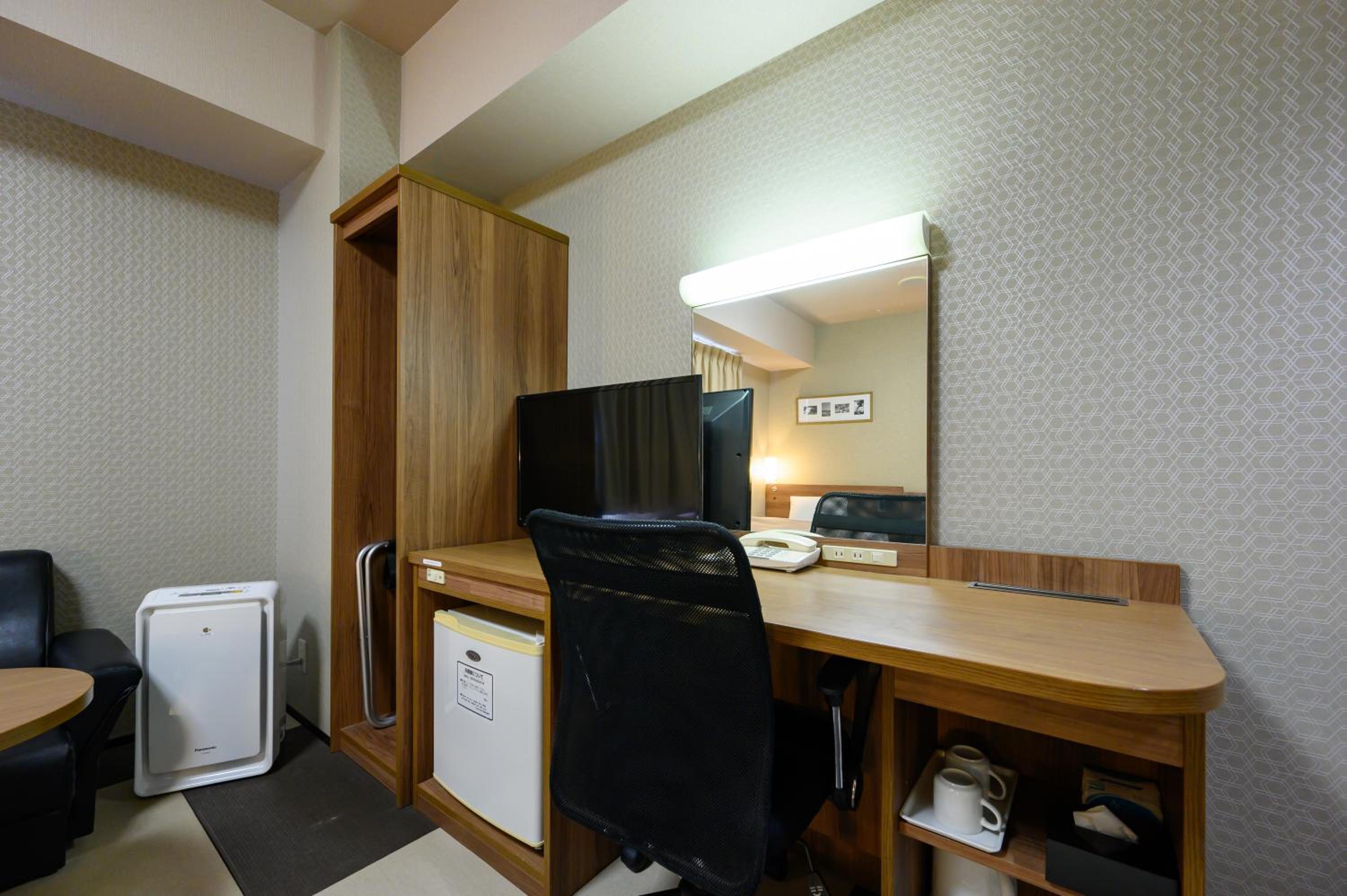 Hotel Econo Kameyama 82/85