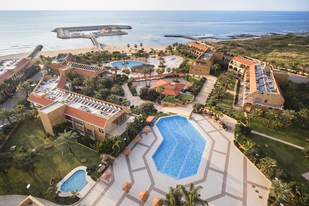GOLDEN TULIP JIYEH MARINA RESORT 3/50