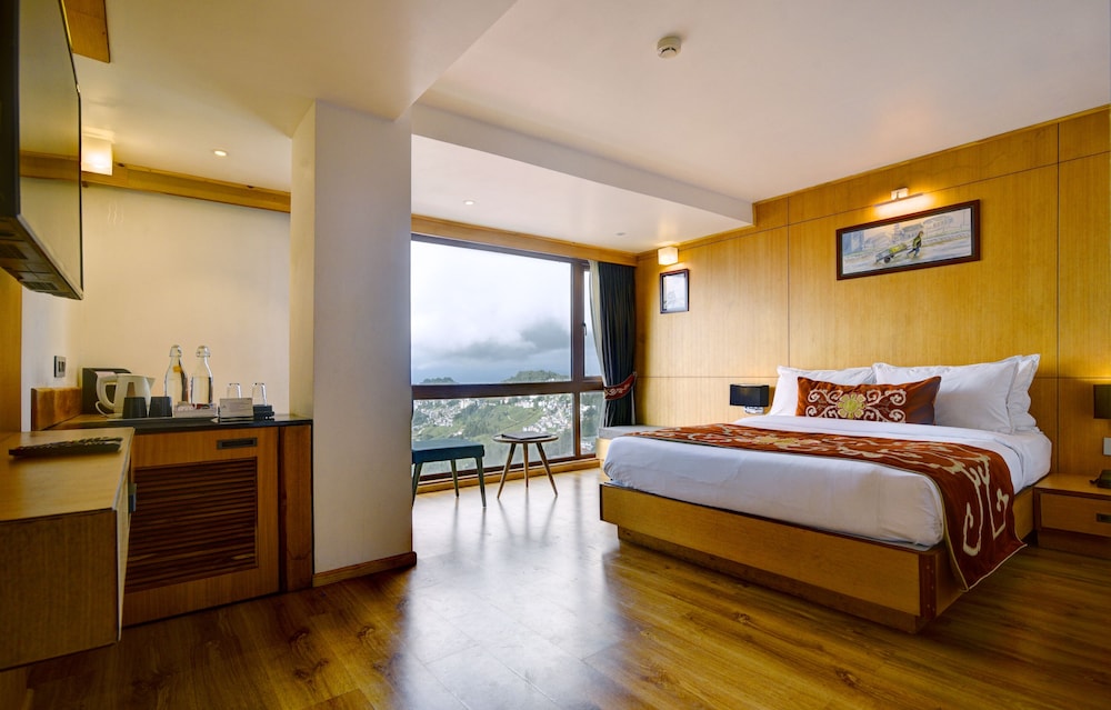 Summit Swiss Heritage Hotel 22/72