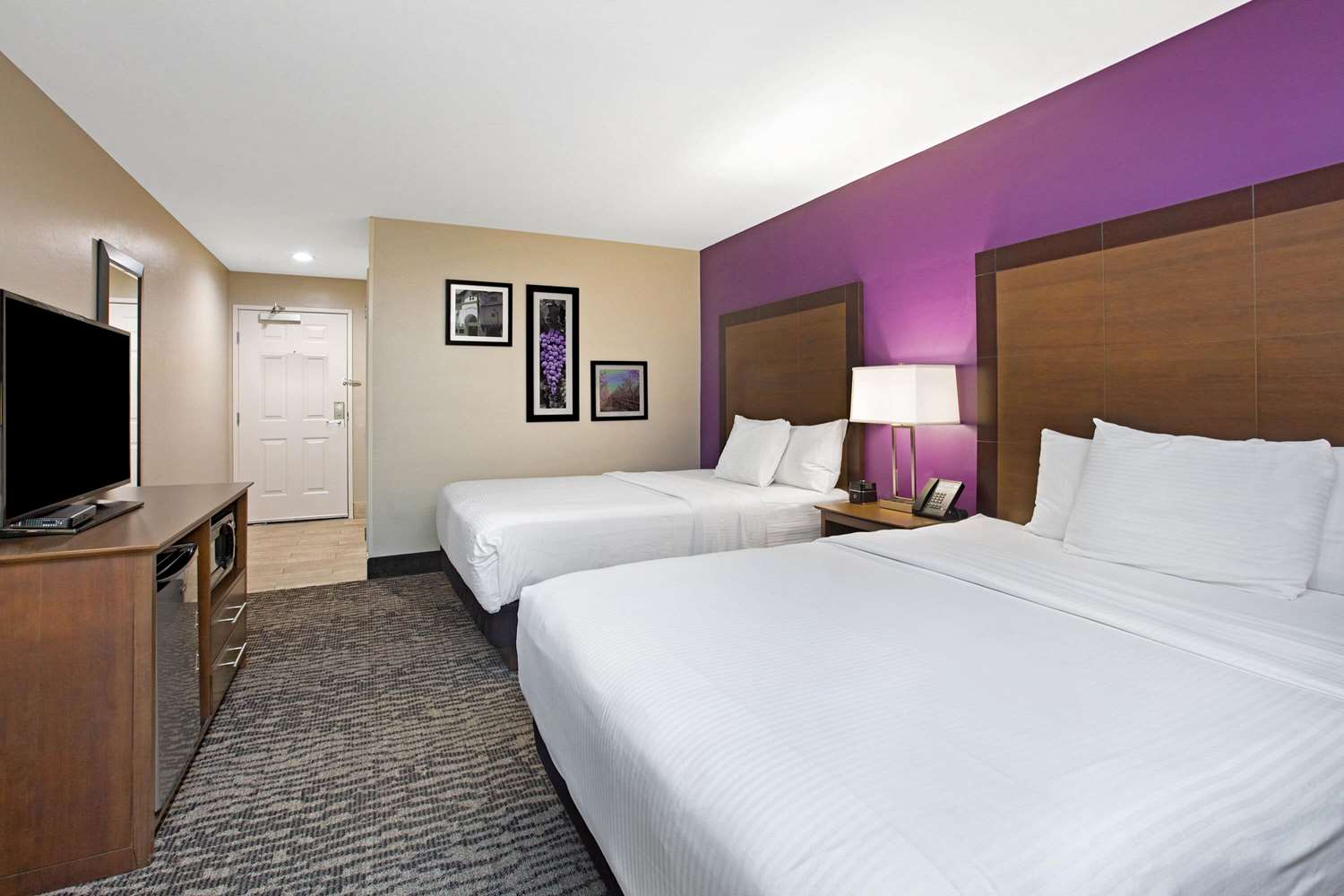 La Quinta Inn & Suites by Wyndham Visalia/Sequoia Gateway 10/60