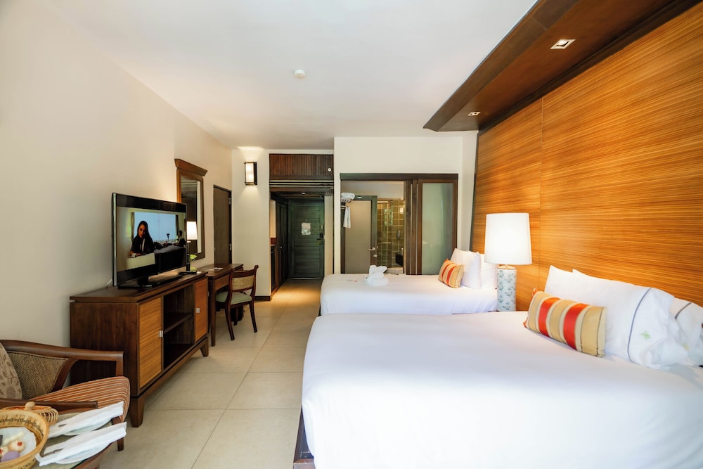 TROPICAL, GARDEN, DELUXE, TWIN BEDS
