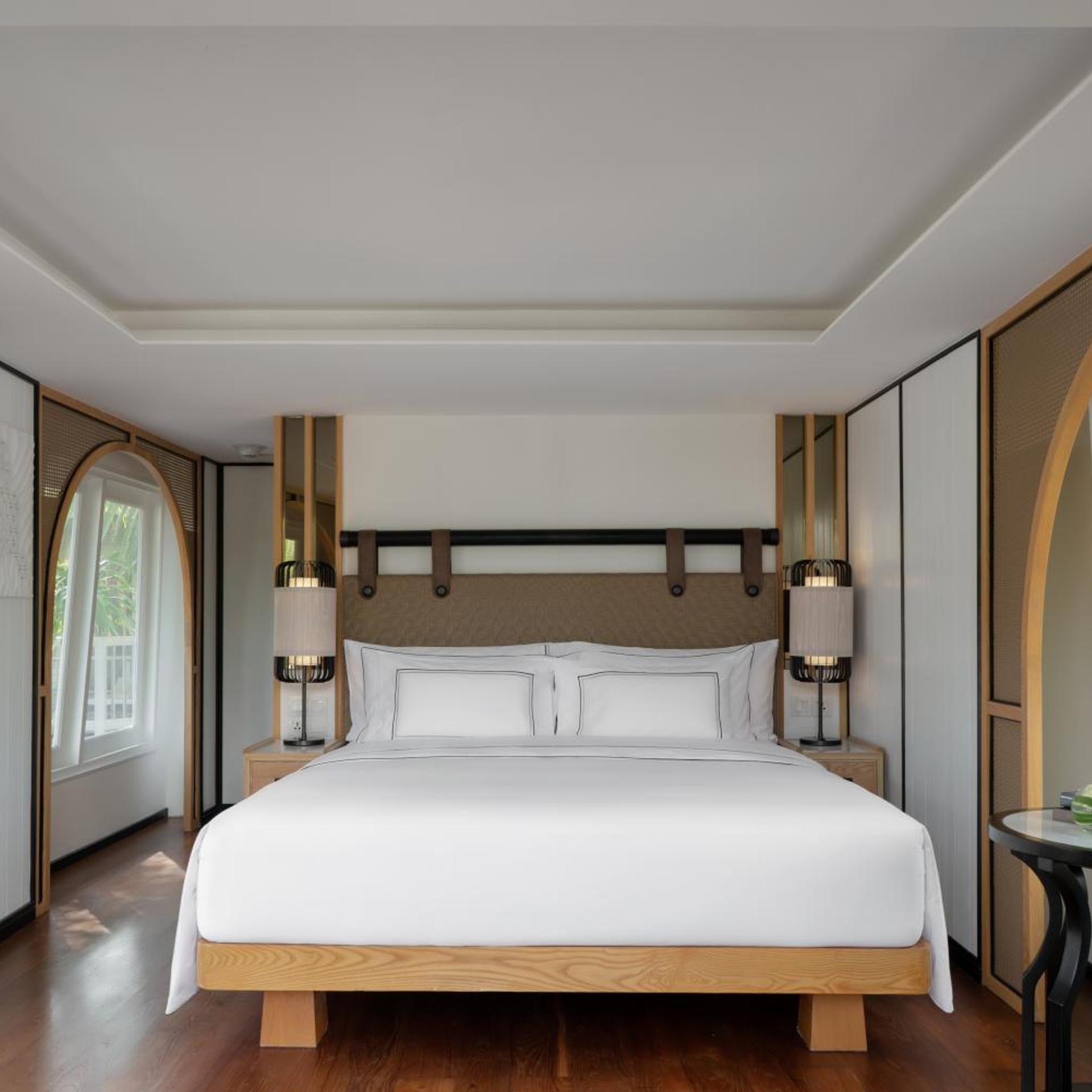 Boat, Duplex, Suite, King Bed