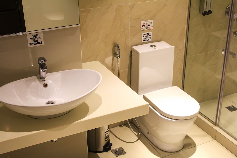 Brentwood Suites 37/38