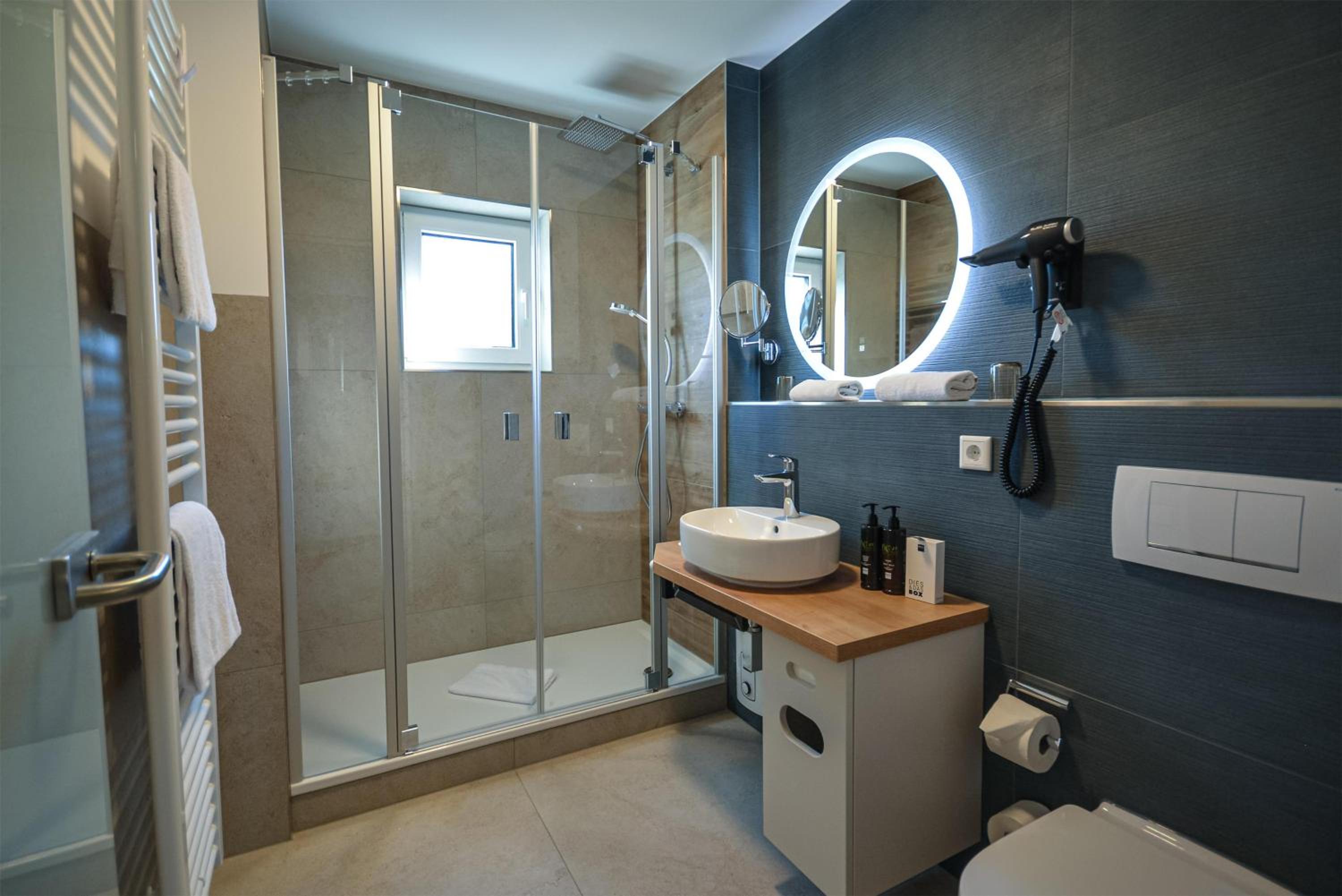 جناح بسرير كينج، Dorint Strandresort And Spa Ostseebad Wustrow 7/7