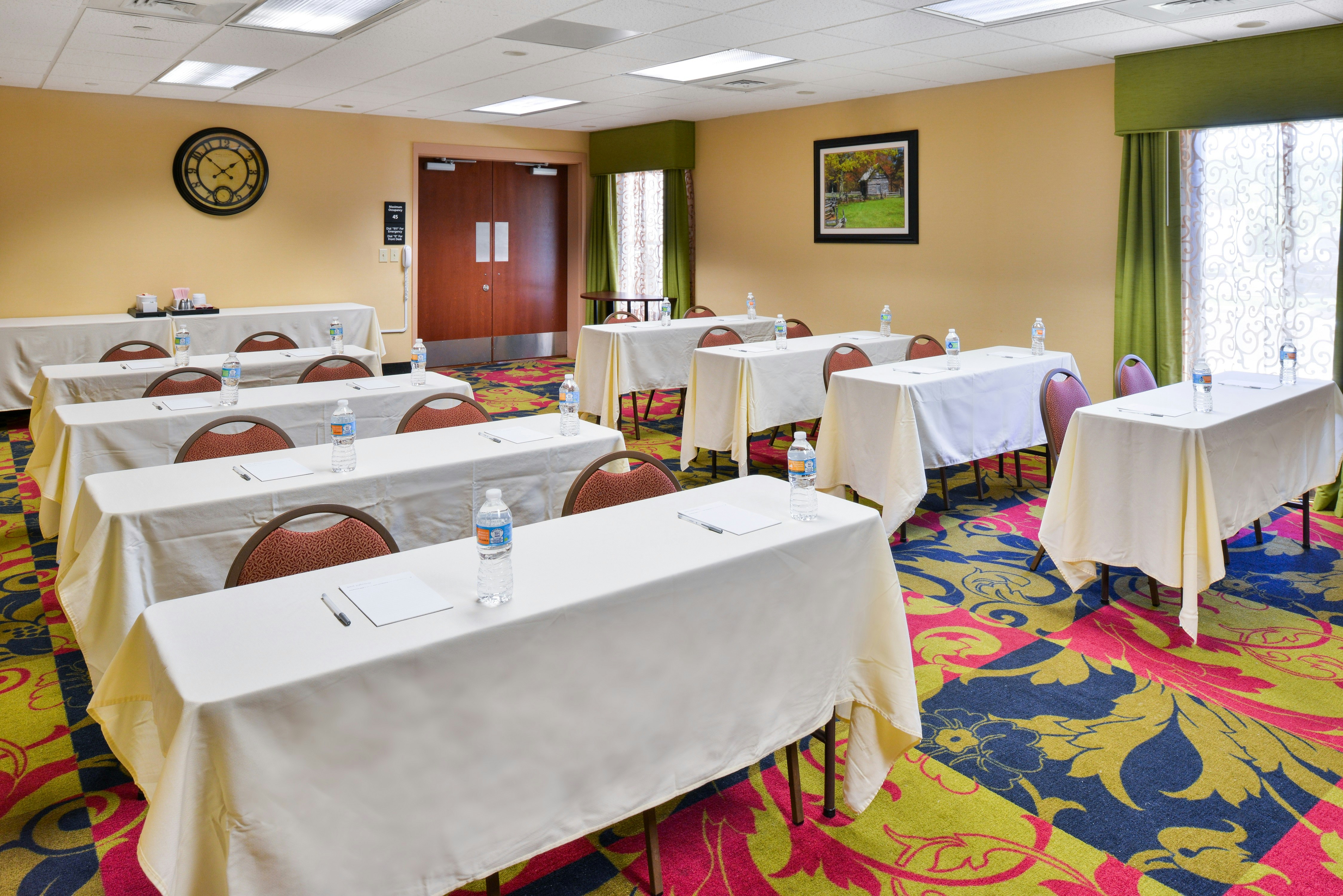 Hampton Inn Waynesboro/Stuarts Draft, VA 38/42