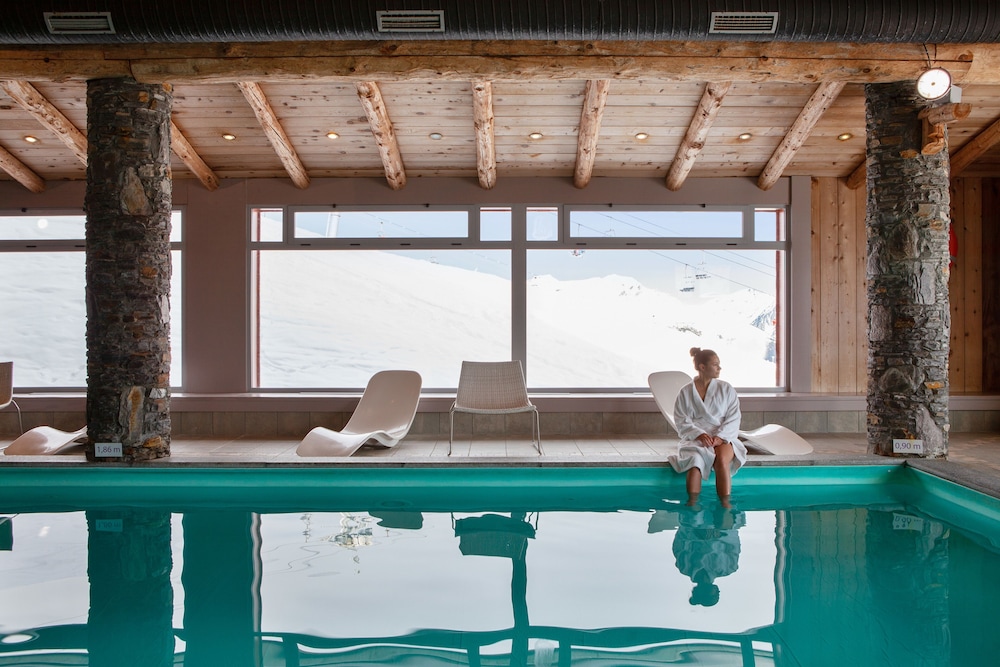 PIERRE AND VACANCES PREMIUM LES HAUTS BOIS 25/50