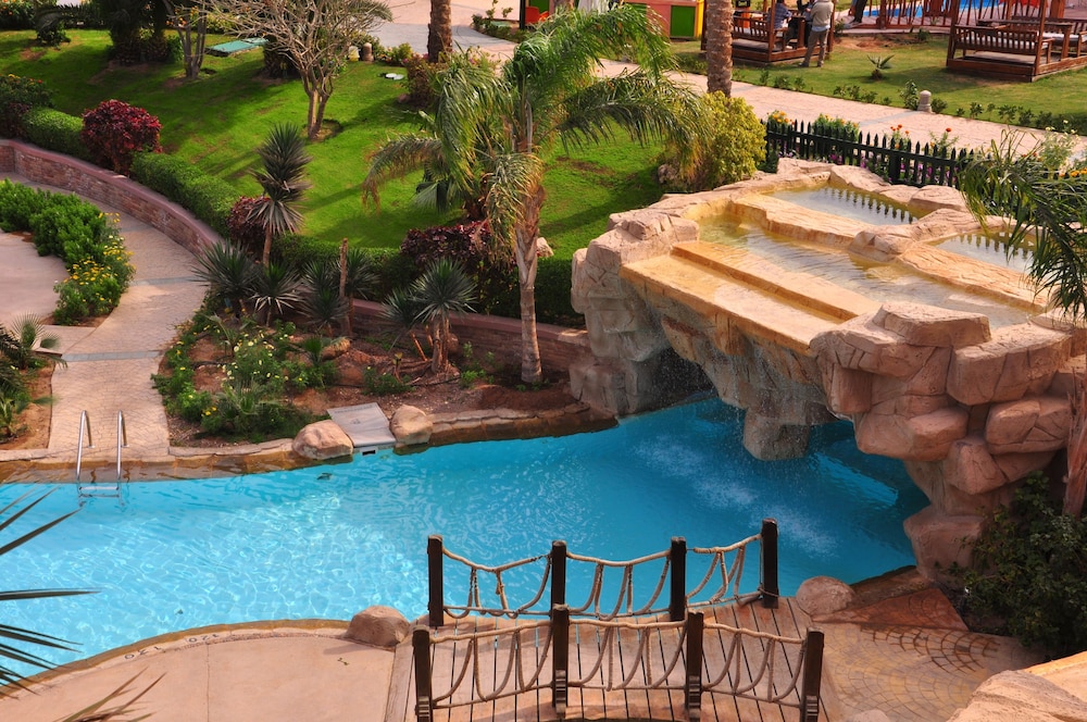 REHANA SHARM RESORT 38/57