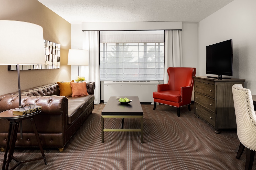 Capitol Hill Hotel 40/67