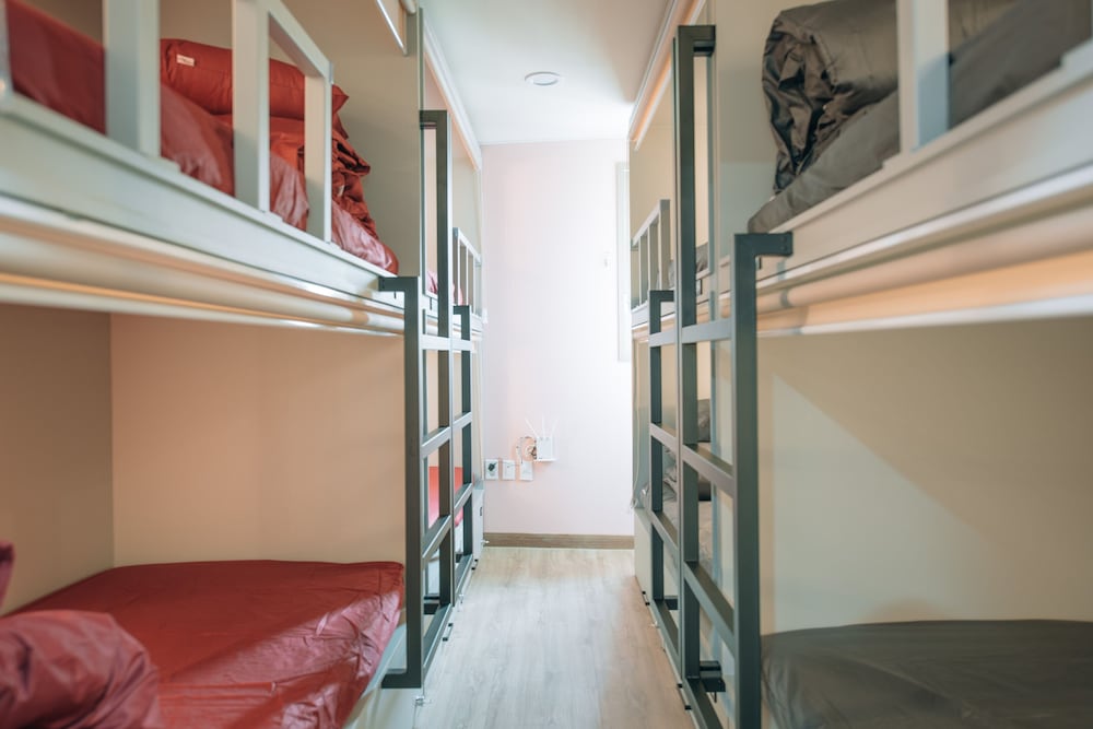 Midtown Hostel 36/50