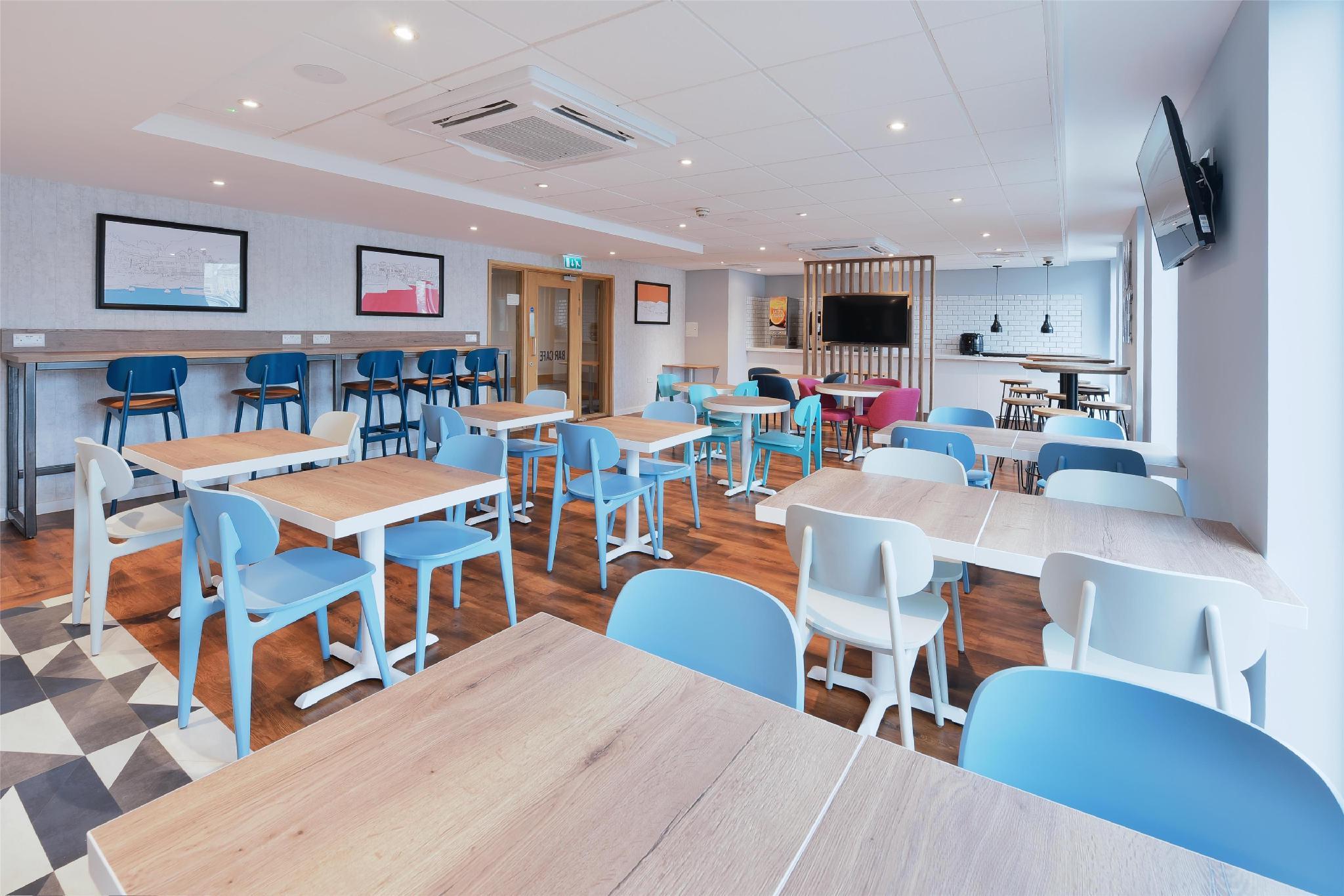 Travelodge Newquay Seafront 18/26