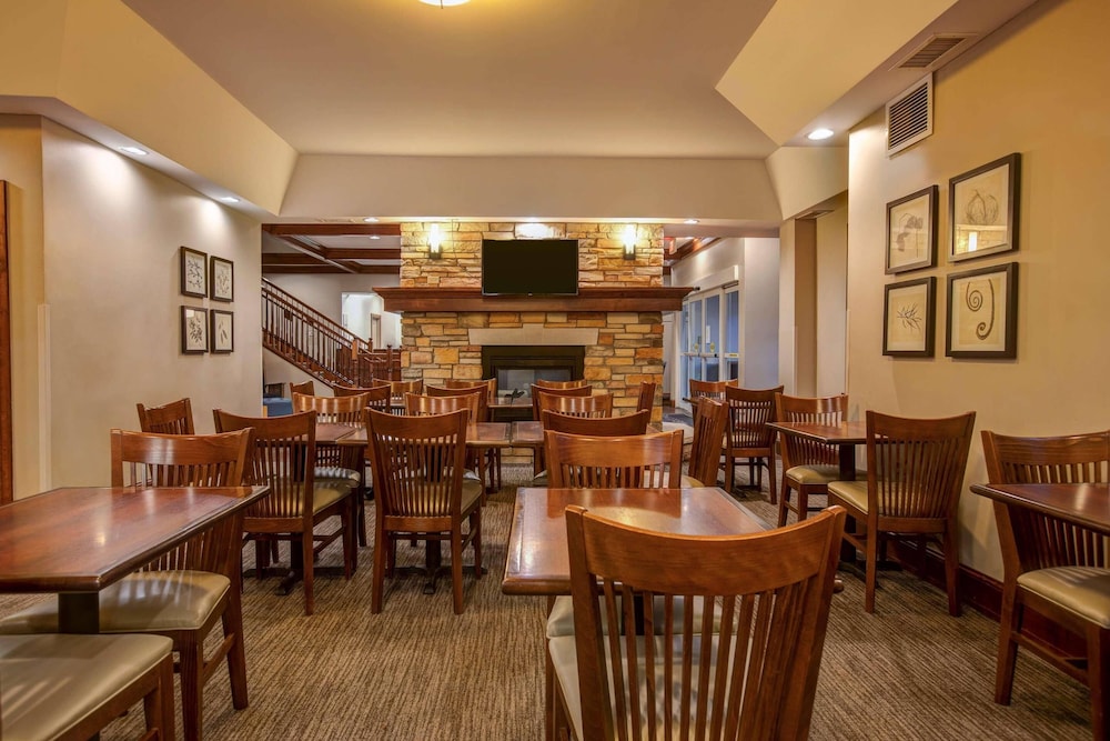 Country Inn Suites By Radisson Red Wing Mn 50/59