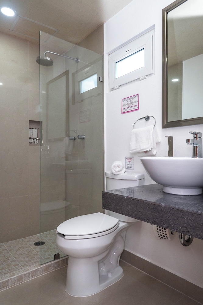 Hotel Suites Gaby Cancun 76/80