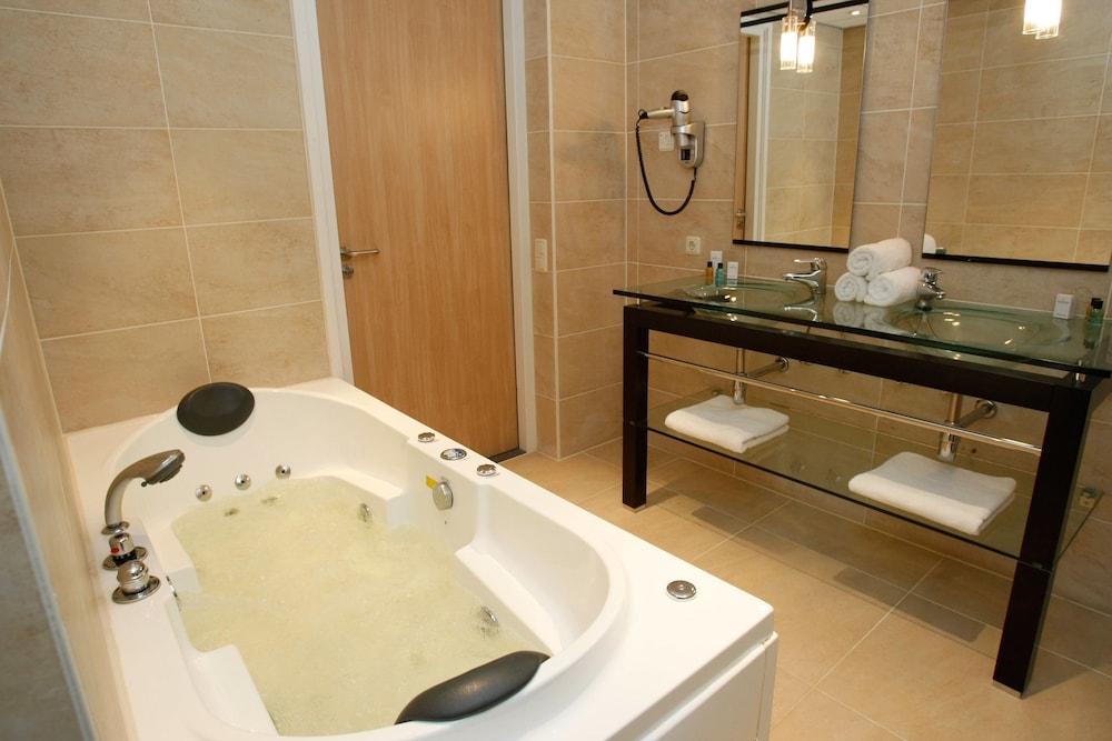 WESTCORD STRANDHOTEL SEEDUYN 69/69