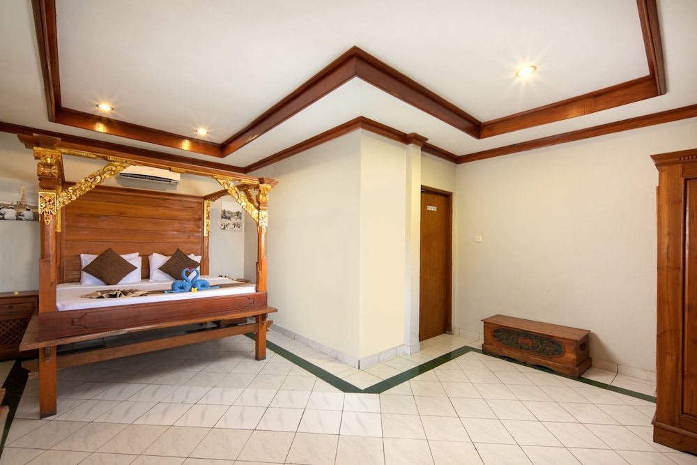 Legian Village Beach Resort 33/75