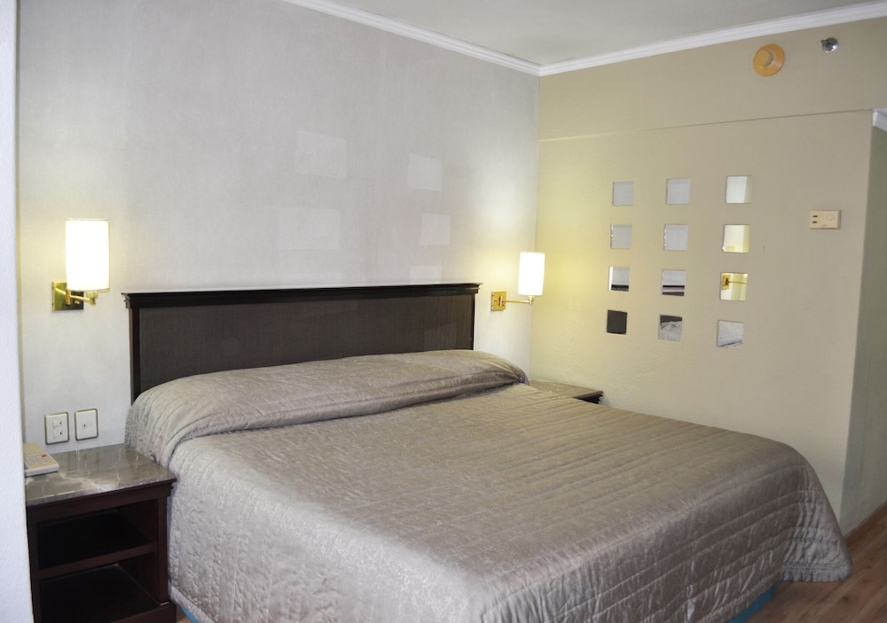 Hotel Arroyo de la Plata Zacatecas 8/64
