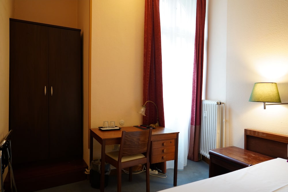 Hotel Xantener Eck 36/50