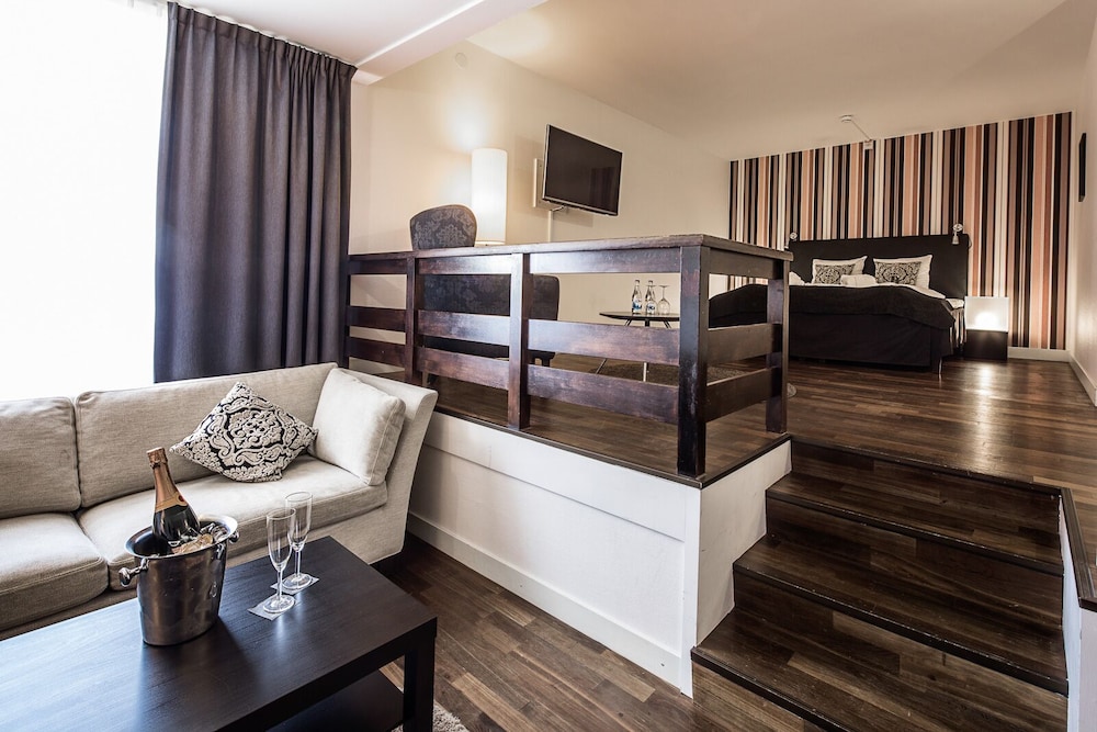 First Hotel Witt 50/67