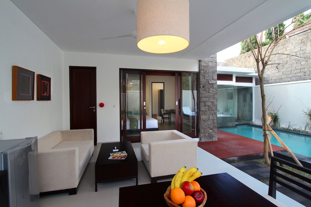 ROYAL SAMAJA VILLAS 36/59