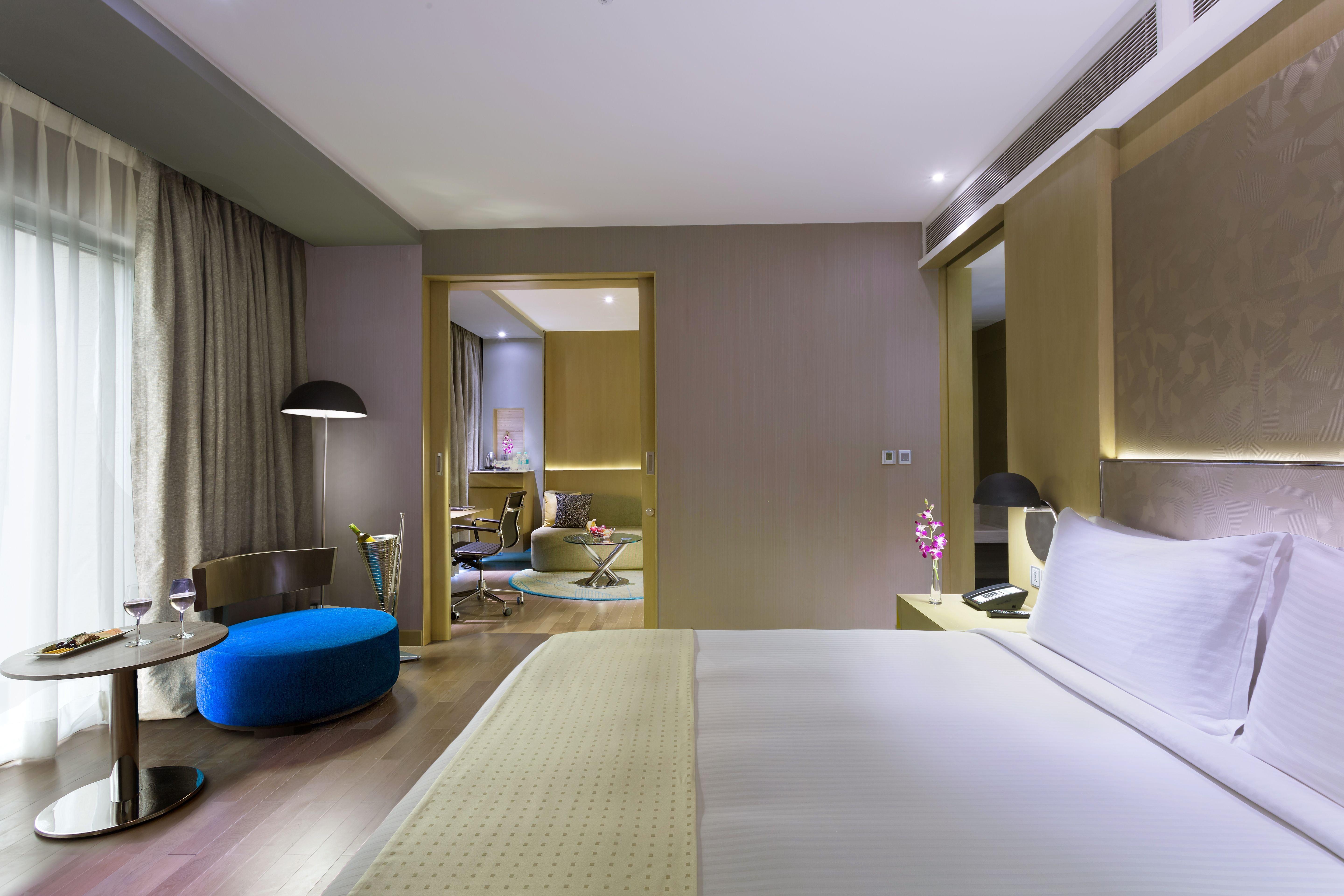 1 Bedroom, Suite, Living Area