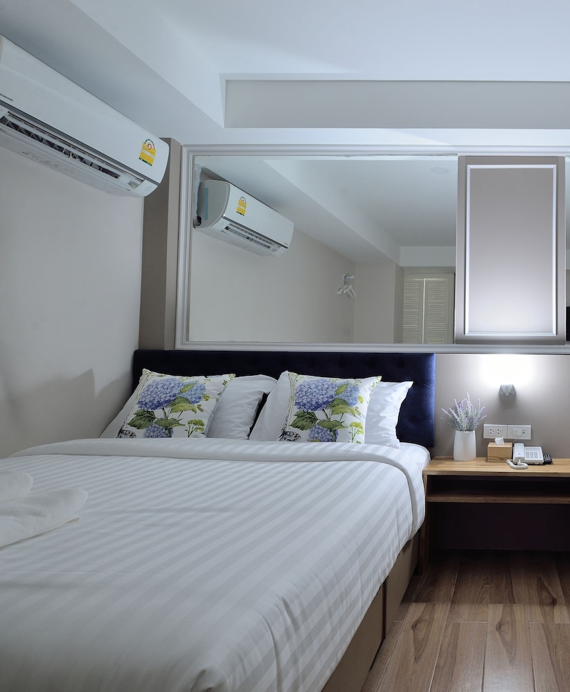 De Lavender Bangkok Hotel 15/70