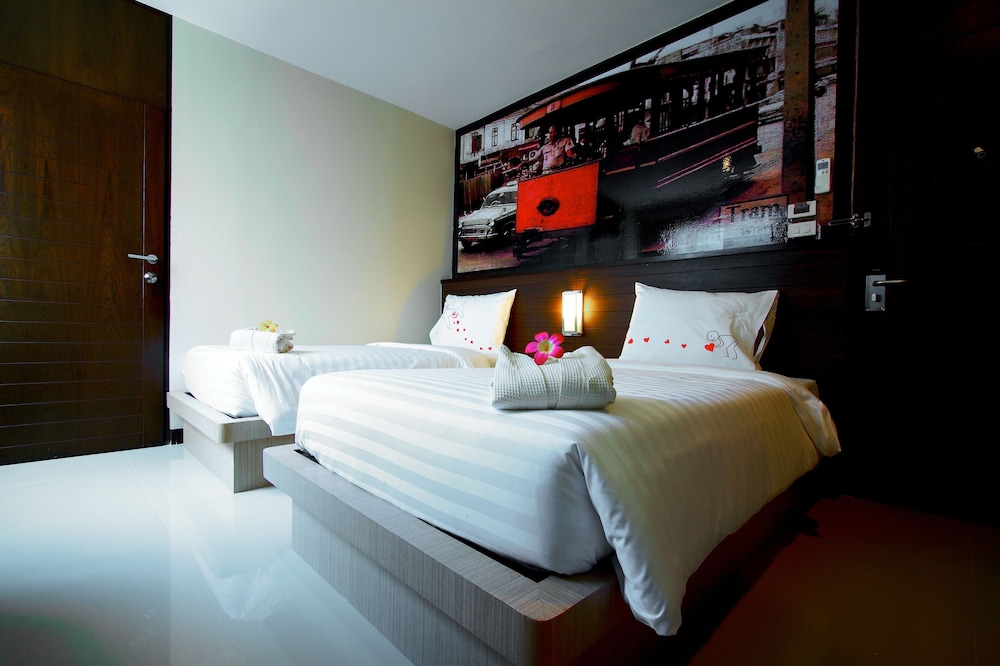 SUPERIOR, TWIN BEDS