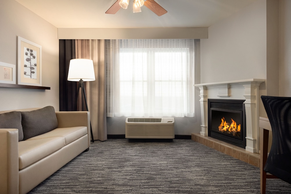 Country Inn & Suites by Radisson, Galena, IL 49/67