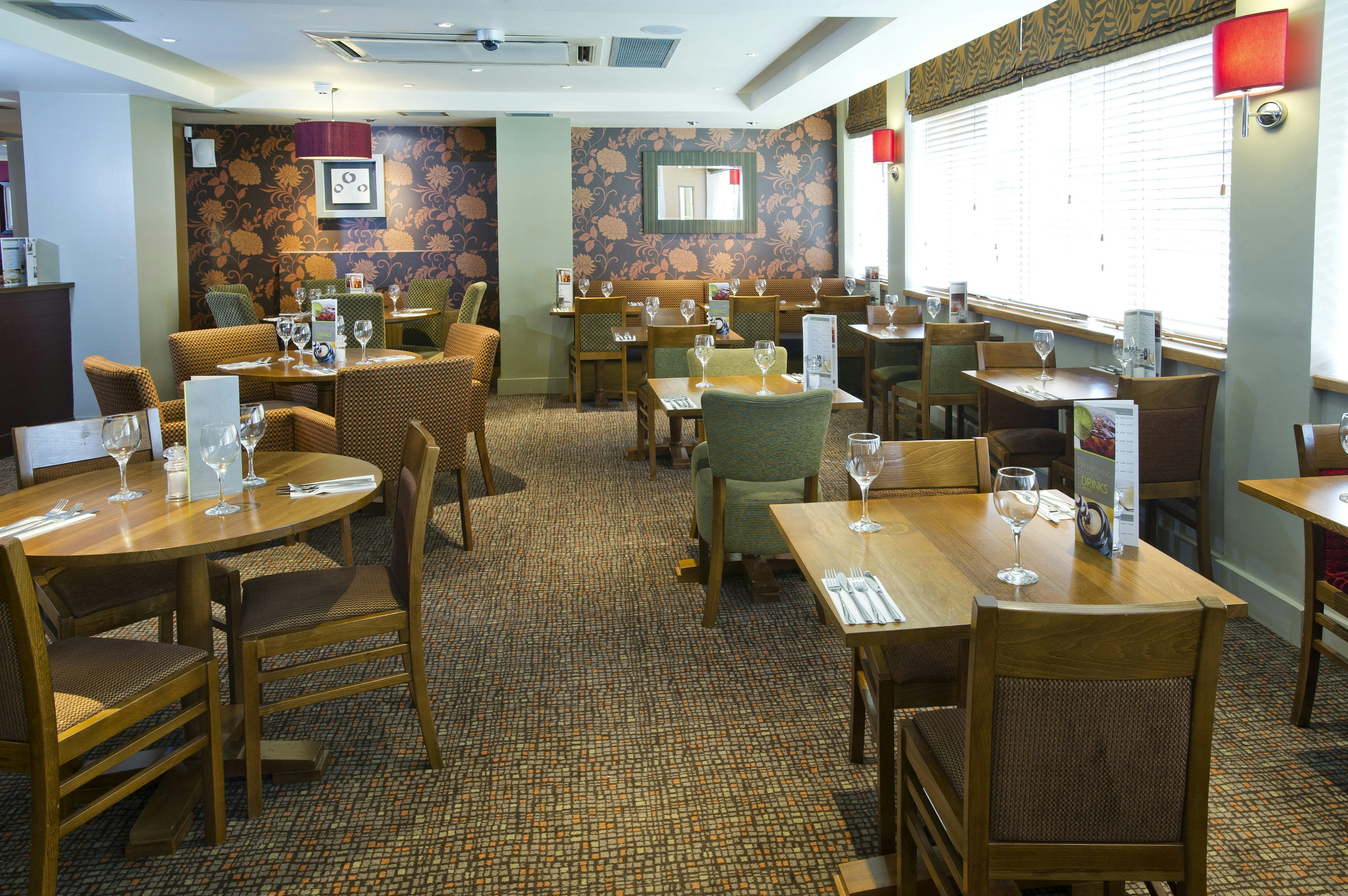Premier Inn Glasgow City Centre (George Square) Hotel 36/48