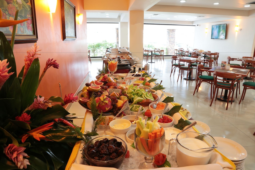 Tabasco Inn 20/25