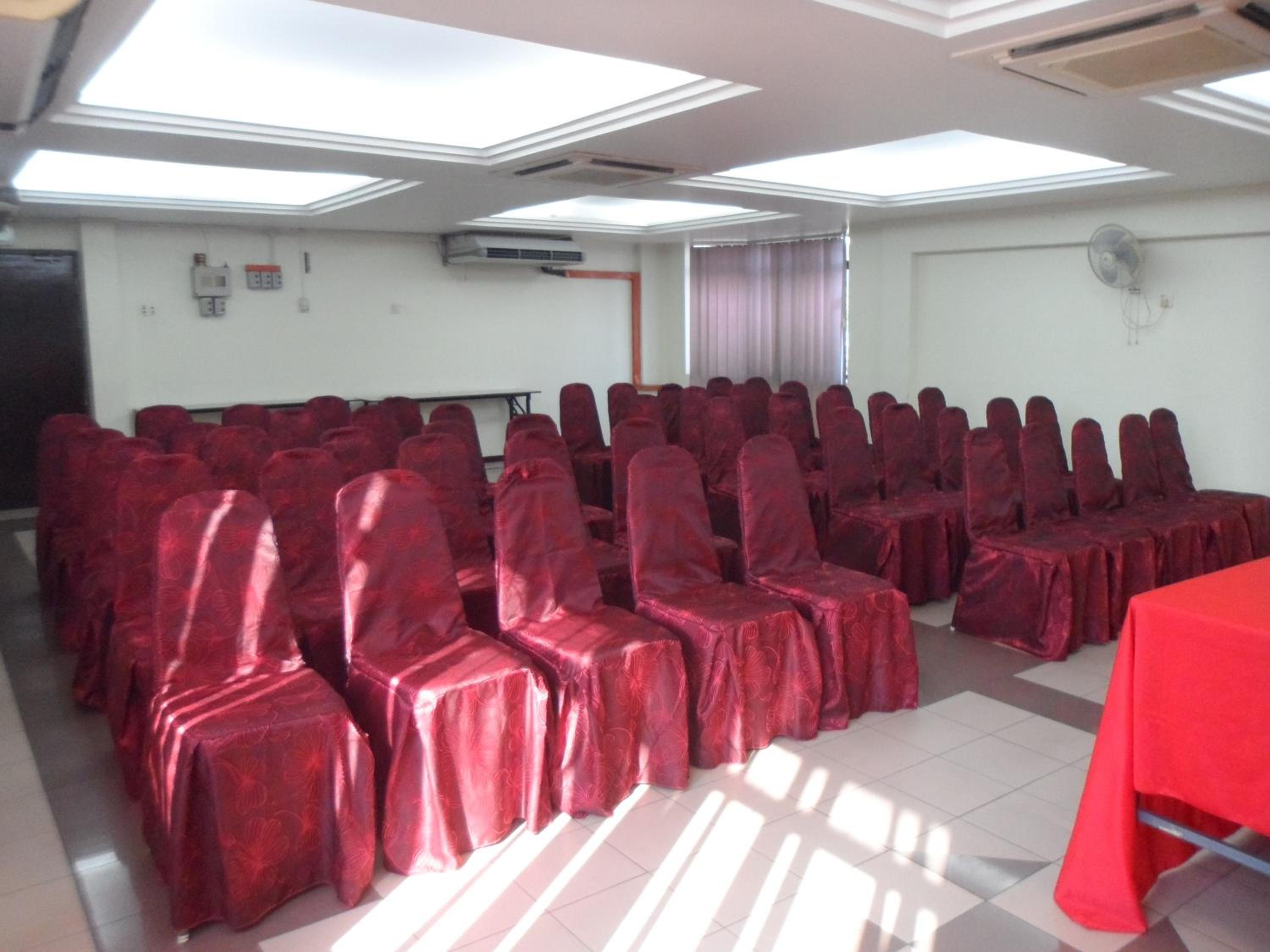 Hotel Damai 39/50