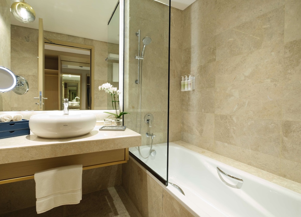 Maani Muscat Hotel & Suites 25/59