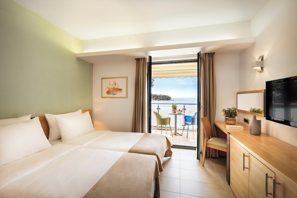 Standard, Twin Beds, Sea View, Balcony
