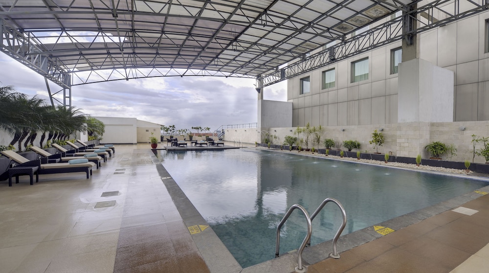 Pride Plaza Kolkata 54/64