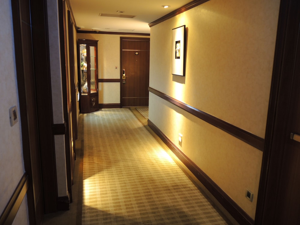 Rich Garden Hotel 42/68