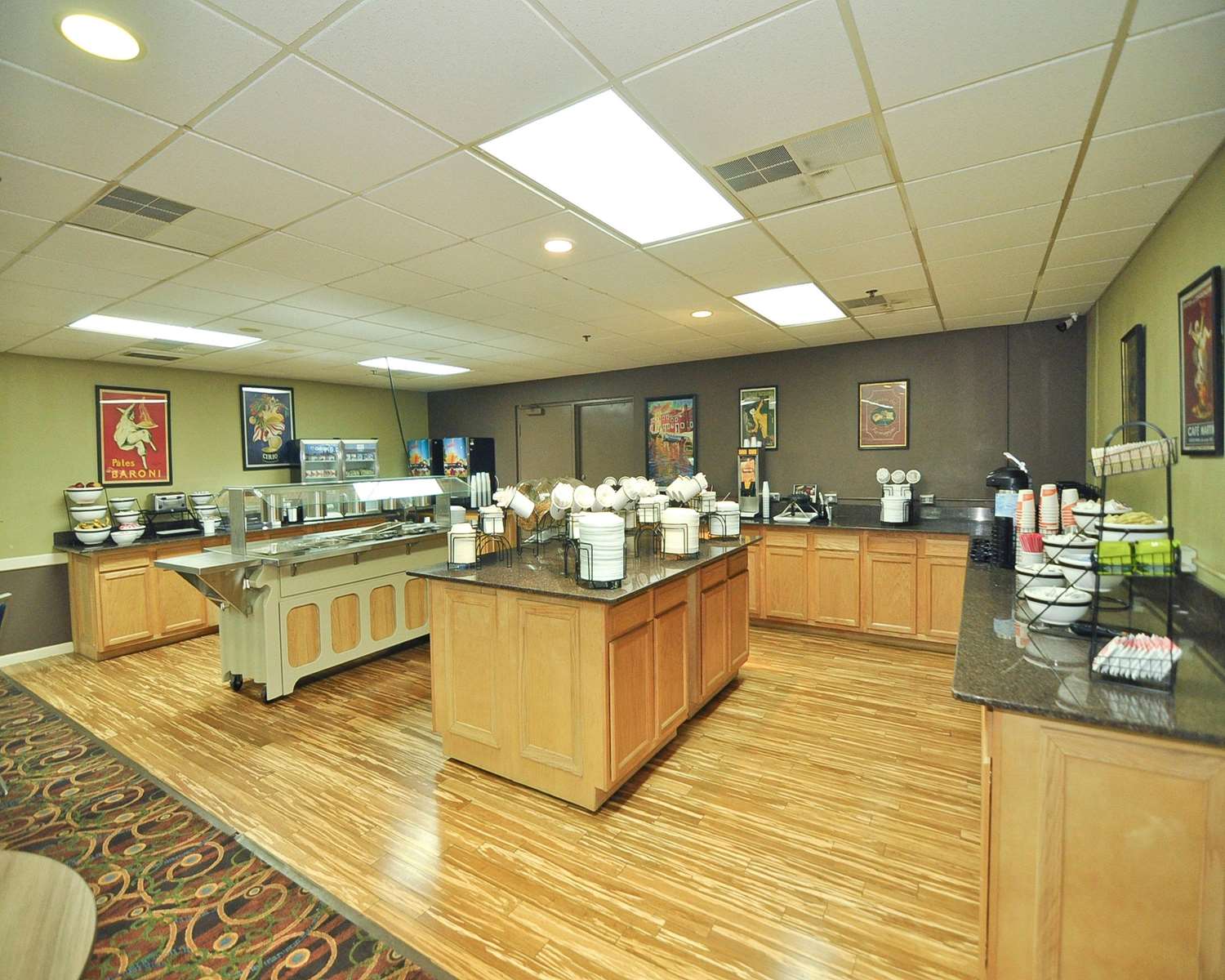 restaurant cafeteria