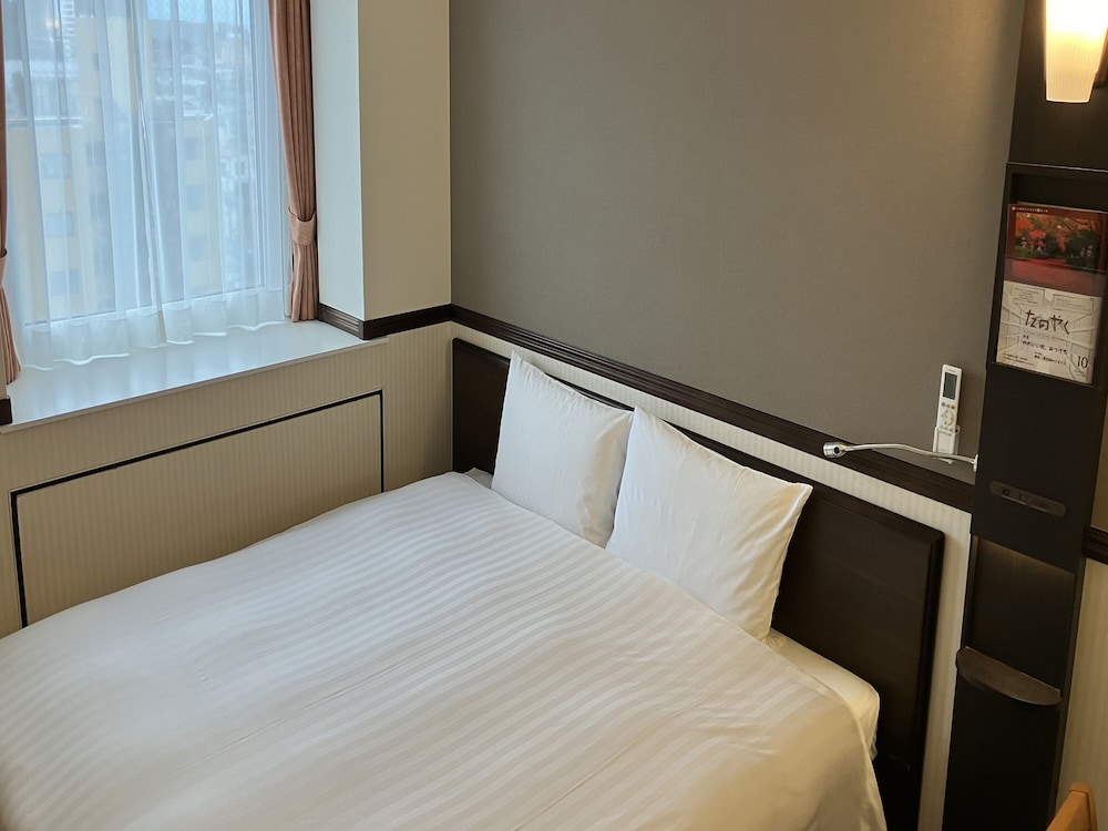 PREMIUM, DOUBLE BED, SMOKING