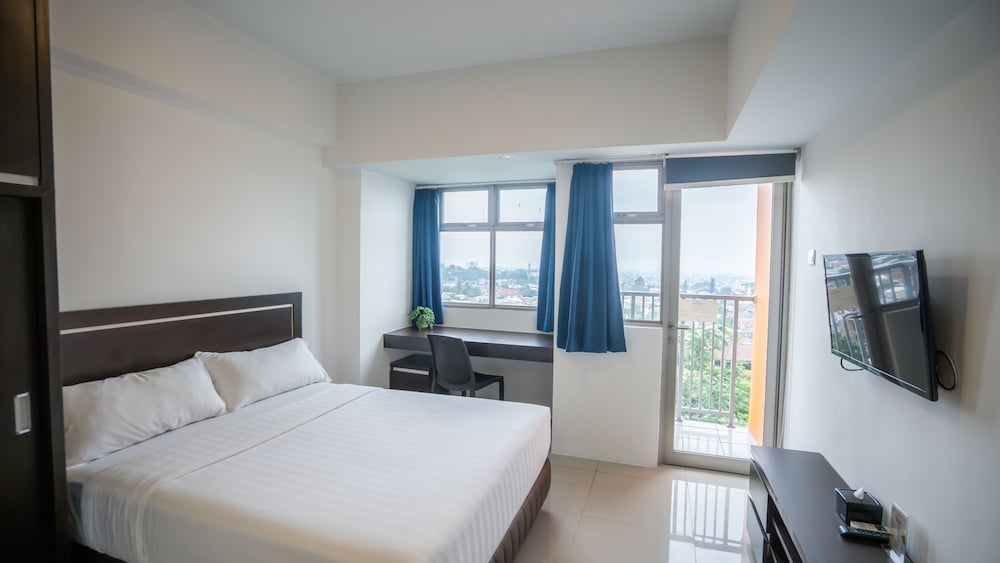 Bigland Hotel Bogor 11/50