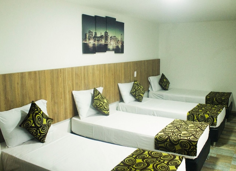 Hotel Palmas Del Estadio 24/64