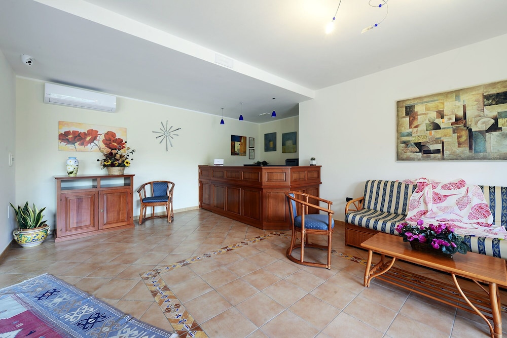 Oasis Hotel Residence and Resort 6/46