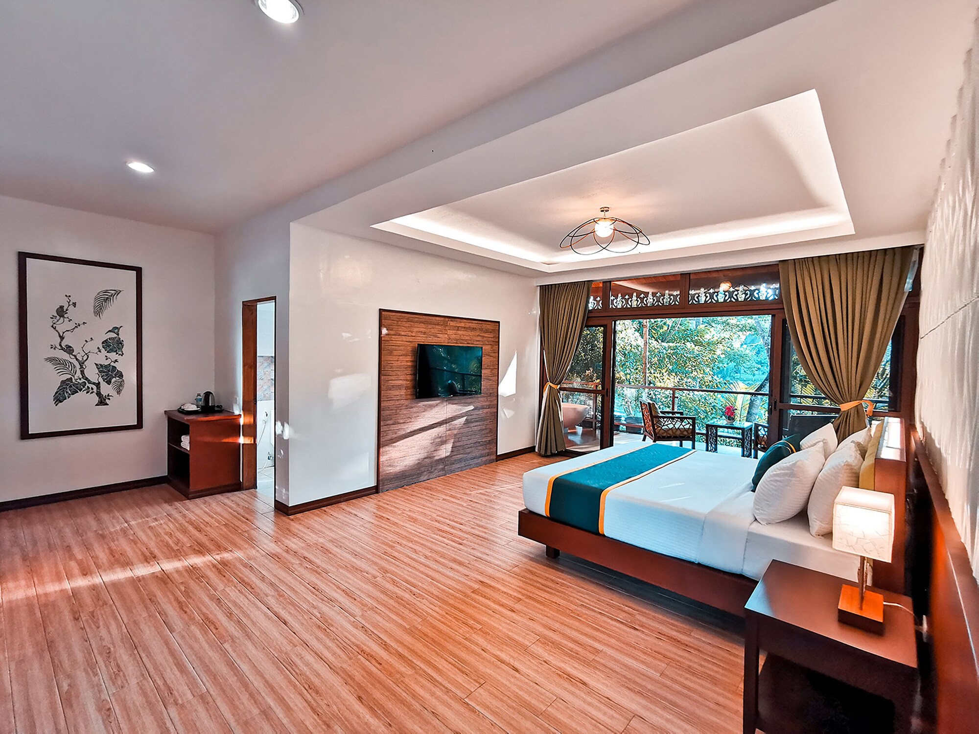 PREMIER, RIVER VIEW, BATHTUB