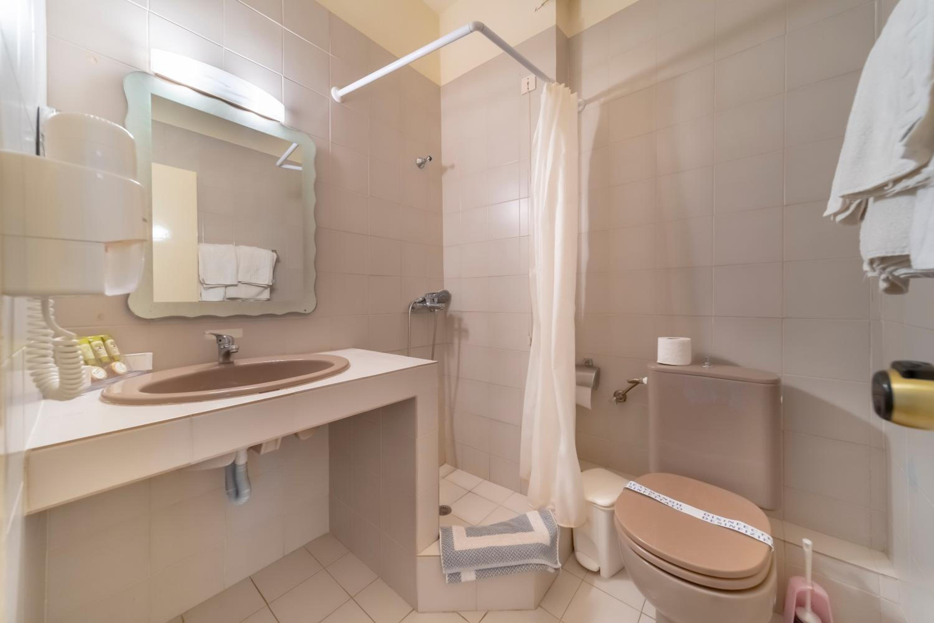 غرفة بسرير مزدوج بإطلالة على البحر، Hotel Agia Markella 10/10