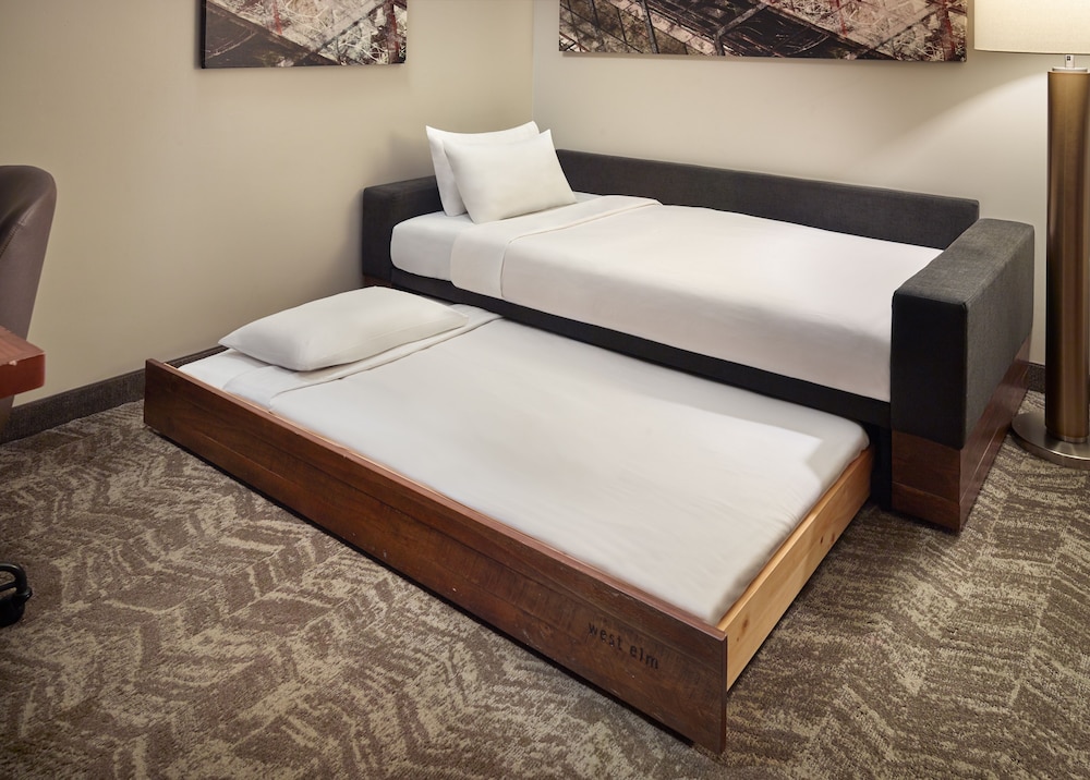 SpringHill Suites by Marriott Atlanta Airport Gateway 6/46